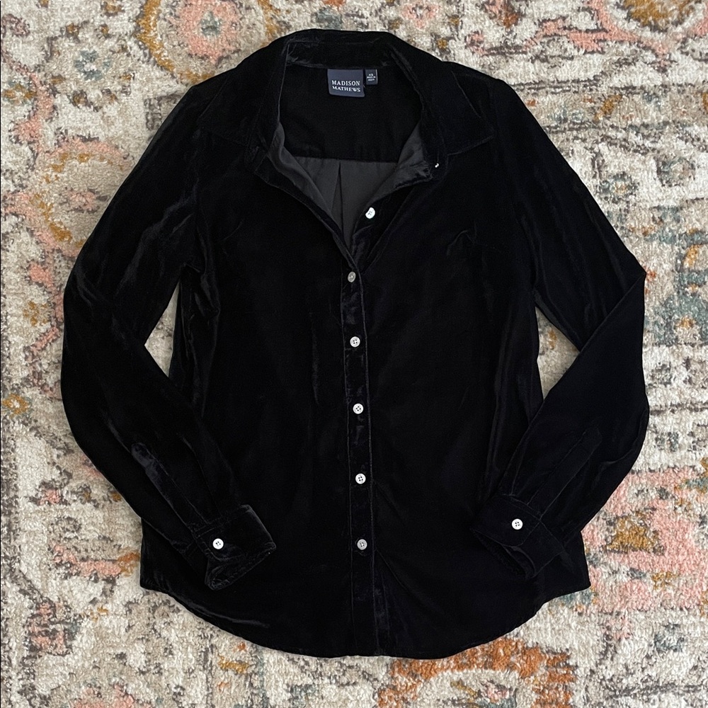 Madison Mathews Women's Black Velvet Button Down Shirt